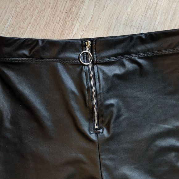 SOLD - Picture 3 of 4